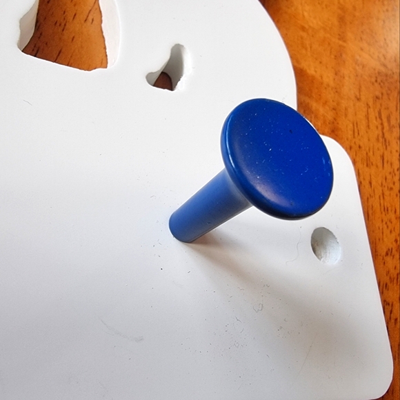 Cat Wall Mount Multi-Purpose Organizer With Pegs - Picture 5 of 8